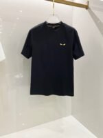 ⁦تيشيرت فندي الجديد، ربيع وصيف، قطني، برقبة دائرية وأكمام قصيرة⁩ - الصورة ⁦2⁩