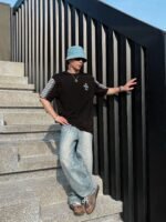 ⁦تيشيرت فندي الجديد بأكمام قصيرة وياقة دائرية⁩ - الصورة ⁦8⁩