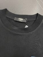 ⁦قميص رجالي كاجوال بأكمام قصيرة من فندي⁩ - الصورة ⁦6⁩