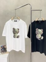 ⁦قميص رجالي كاجوال بأكمام قصيرة من فندي⁩ - الصورة ⁦2⁩