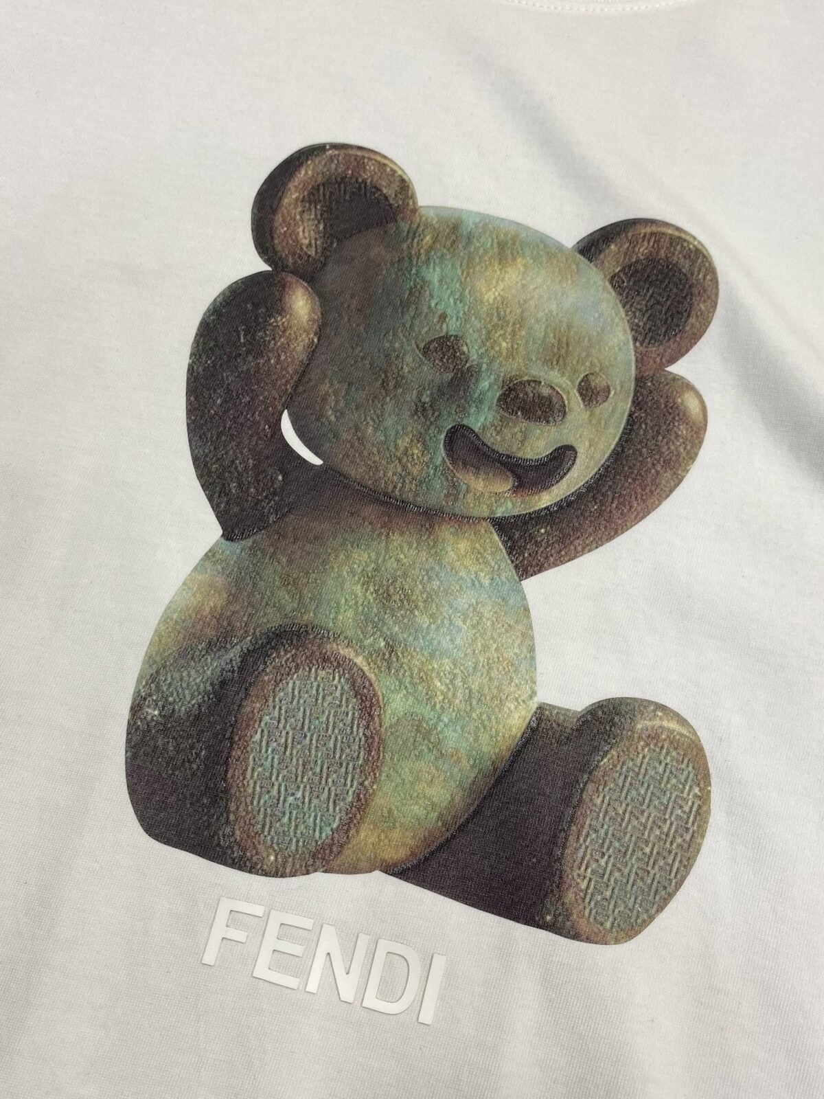 ⁦قميص رجالي كاجوال بأكمام قصيرة من فندي⁩ - الصورة ⁦6⁩