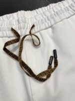 ⁦شورت فندي الجديد القصير، مريح وجيد التهوية⁩ - الصورة ⁦6⁩