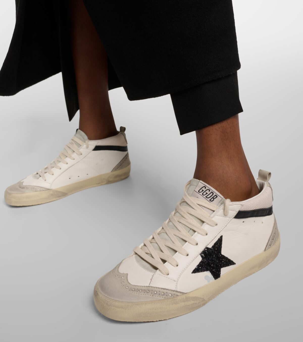 ⁦شوز Mid Star من غولدن غوس⁩ - الصورة ⁦4⁩