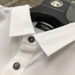 ⁦تيشيرت بولو فندي الجديد، عصري وعملي، بياقة دائرية.⁩ - الصورة ⁦8⁩