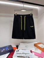 شورت رياضي رجالي عصري من فندي