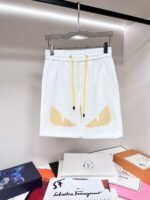 ⁦شورت رياضي رجالي عصري من فندي⁩ - الصورة ⁦2⁩