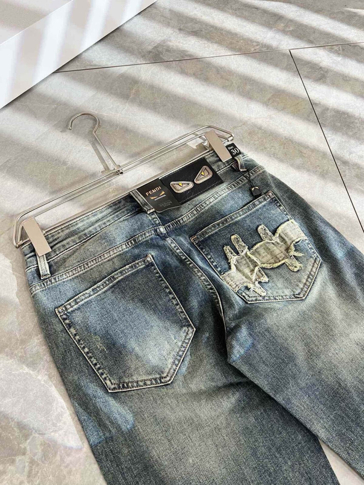 ⁦بنطال جينز فندي كاجوال جديد⁩ - الصورة ⁦5⁩