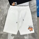 ⁦شورت فندي الجديد للربيع والصيف⁩ - الصورة ⁦3⁩