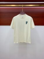 ⁦تيشيرت بربري الجديد بأكمام قصيرة مطبوع عليه شعار بربري الجديد⁩ - الصورة ⁦2⁩