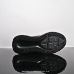 ⁦حذاء Nike ZoomX Vomero 18⁩ - الصورة ⁦3⁩