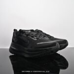 ⁦حذاء Nike ZoomX Vomero 18⁩ - الصورة ⁦5⁩