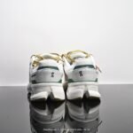 ⁦حذاء On Cloudrunner 2⁩ - الصورة ⁦6⁩