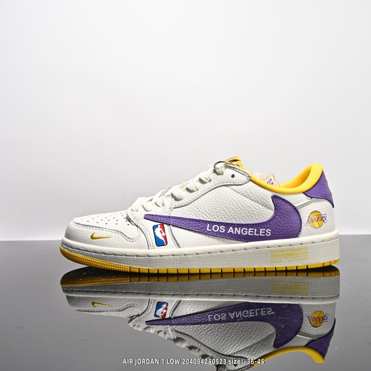 wsxc1748130776479_0 حذاء NIKE Air Jordan 1 Low "Lakers Edition - الصورة 1