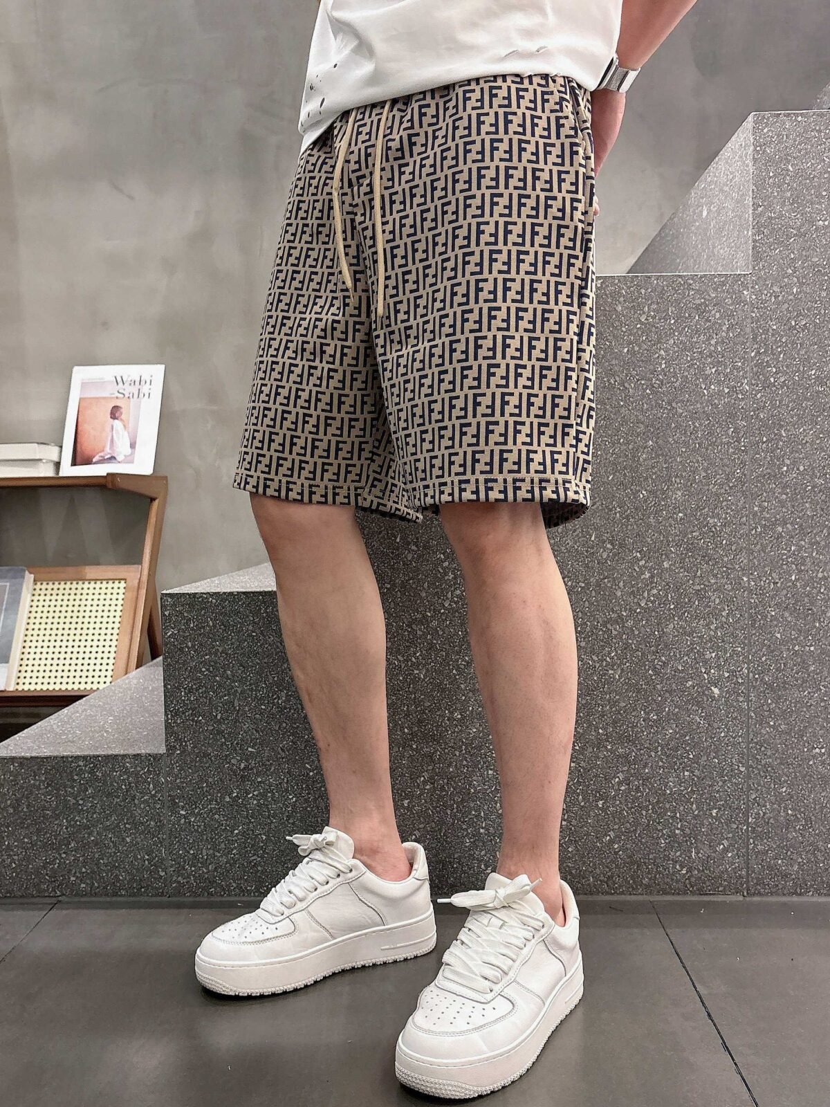 ⁦شورت رجالي كاجوال جديد من فندي⁩ - الصورة ⁦5⁩