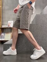 ⁦شورت رجالي كاجوال جديد من فندي⁩ - الصورة ⁦2⁩