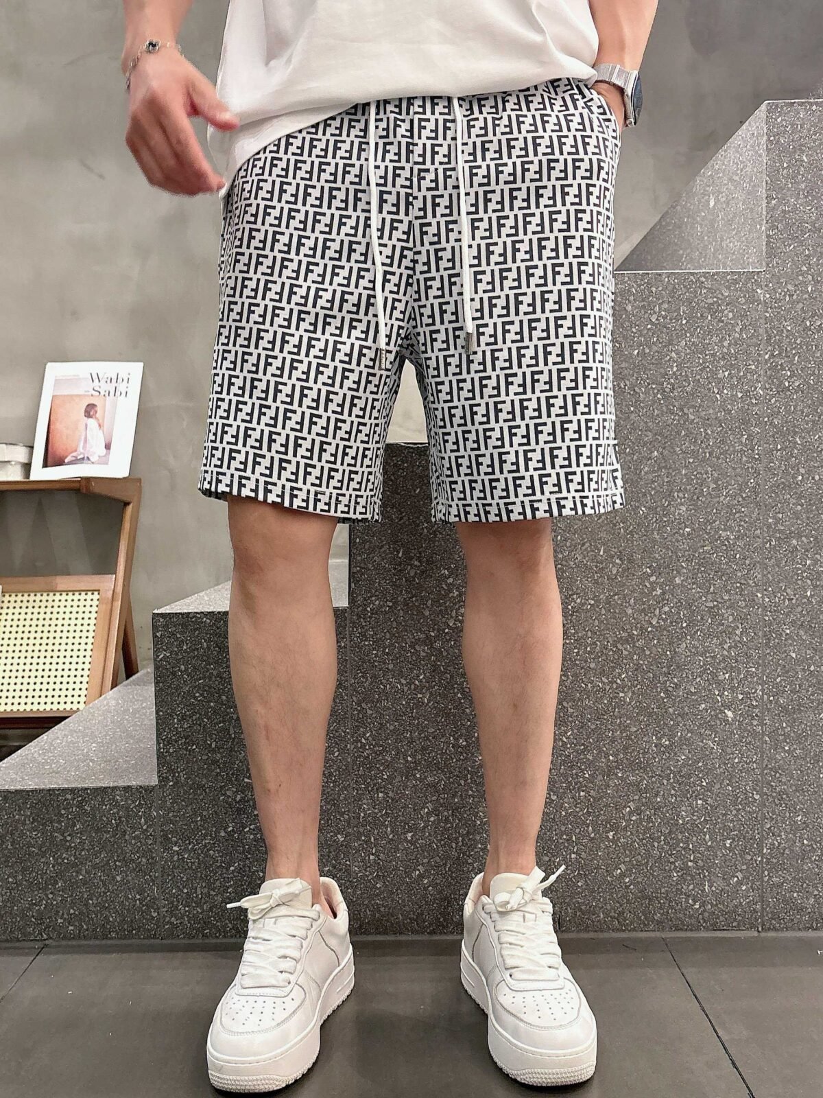 ⁦شورت رجالي كاجوال جديد من فندي⁩ - الصورة ⁦1⁩