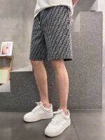 ⁦شورت رجالي كاجوال جديد من فندي⁩ - الصورة ⁦3⁩