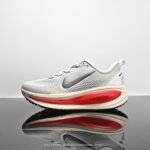 حذاء Nike ZoomX Vomero 18