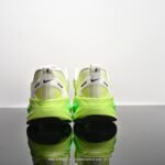 ⁦حذاء Nike ZoomX Vomero 18⁩ - الصورة ⁦6⁩