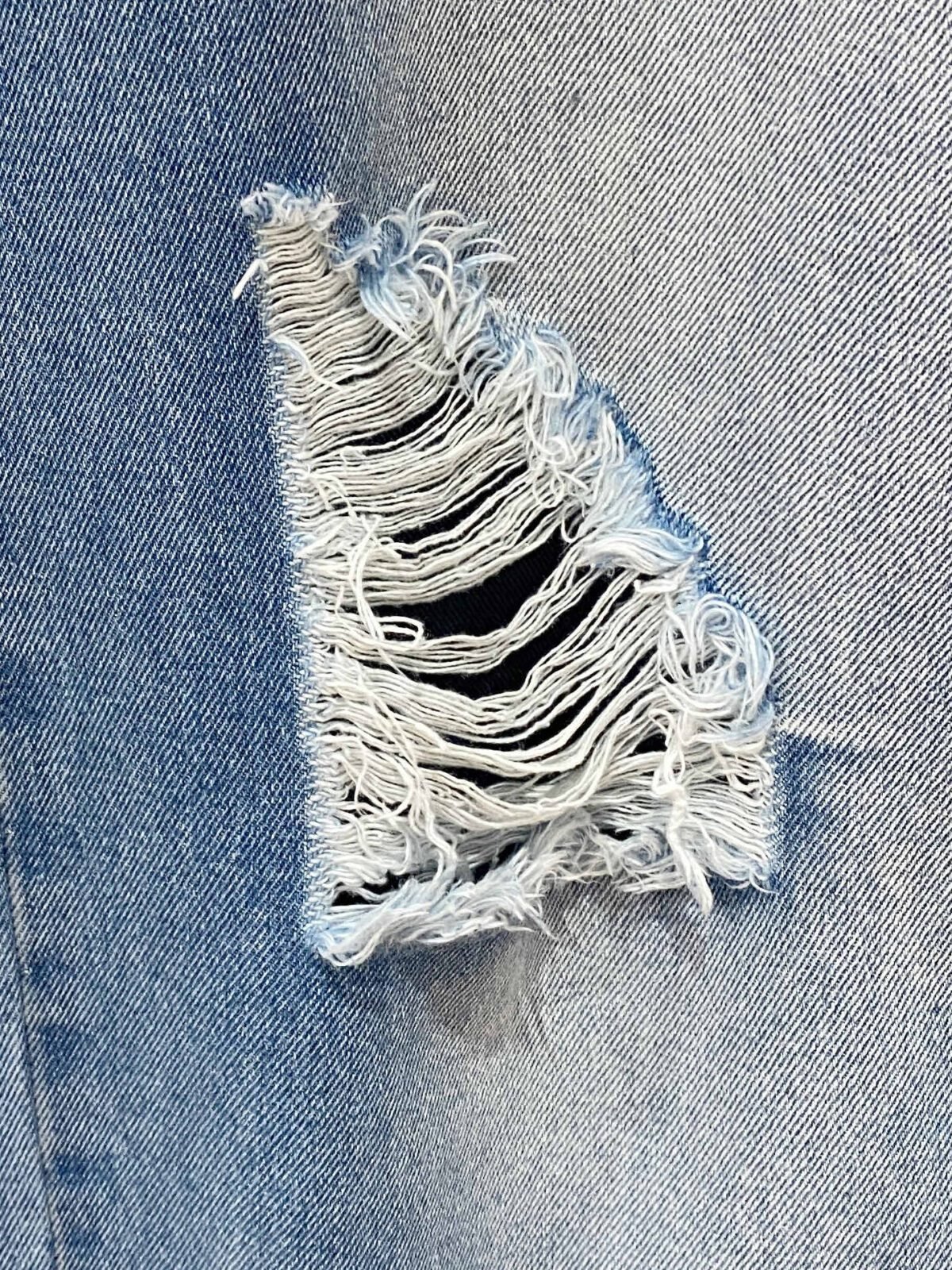 ⁦جينز لويفي للفصول الأربعة⁩ - الصورة ⁦6⁩