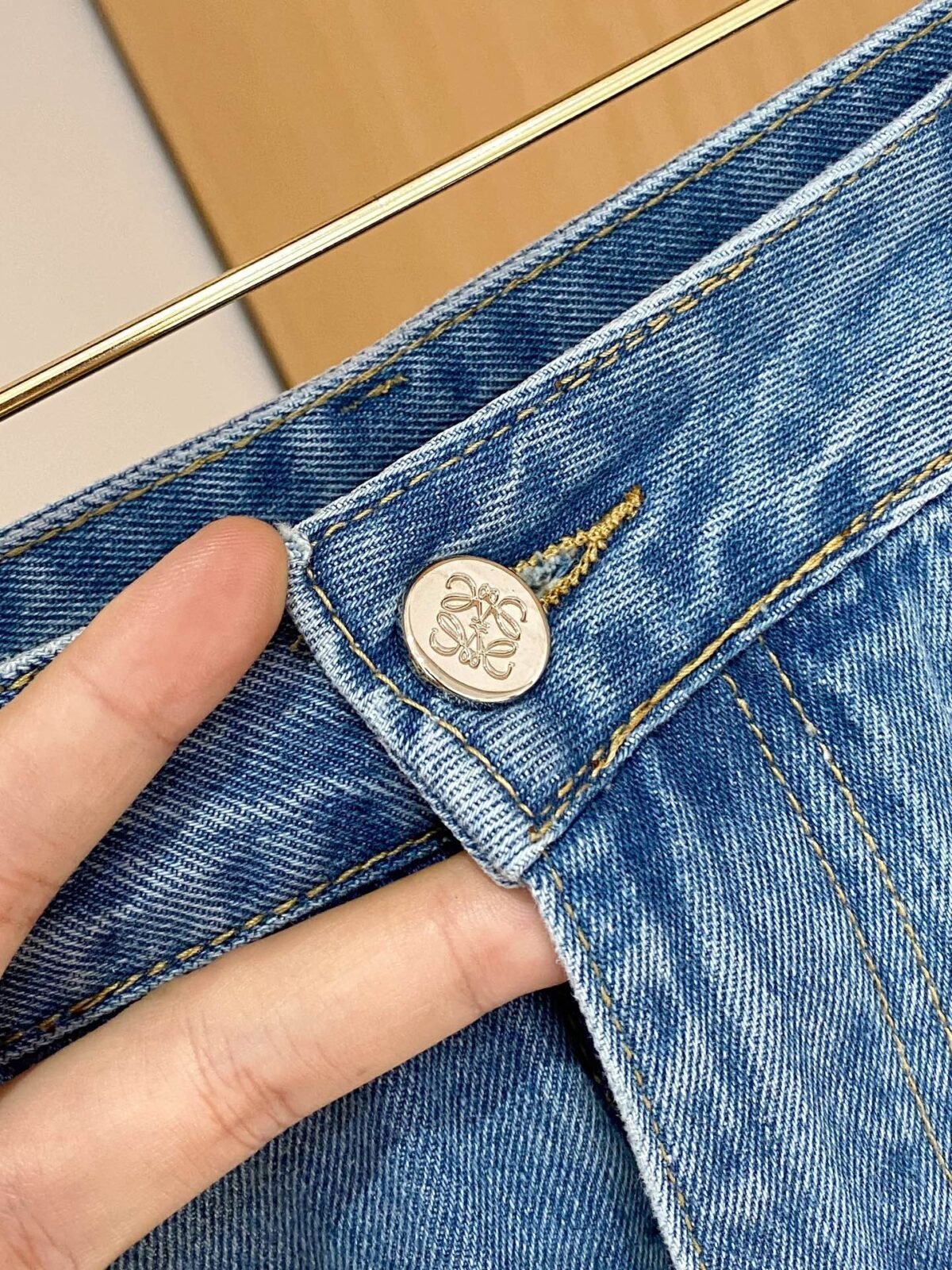 ⁦جينز لويفي للفصول الأربعة⁩ - الصورة ⁦8⁩