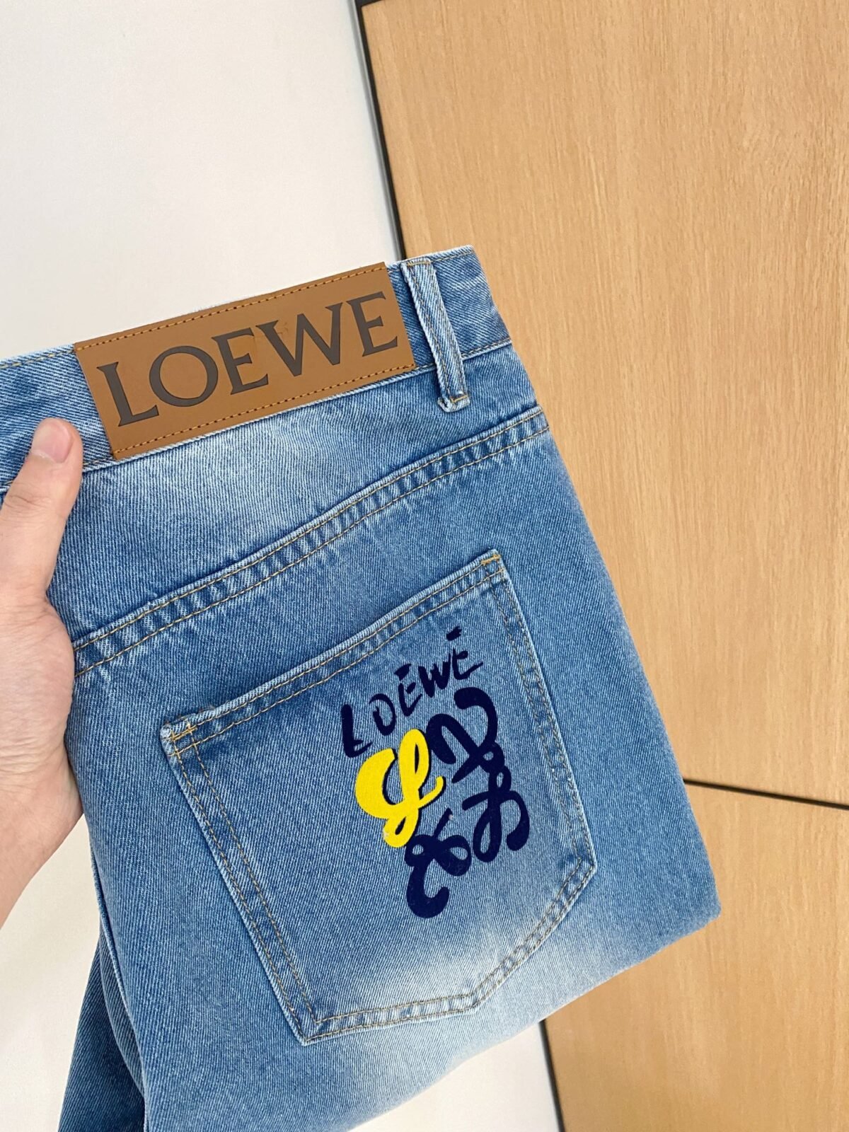 ⁦جينز لويفي للفصول الأربعة⁩ - الصورة ⁦3⁩