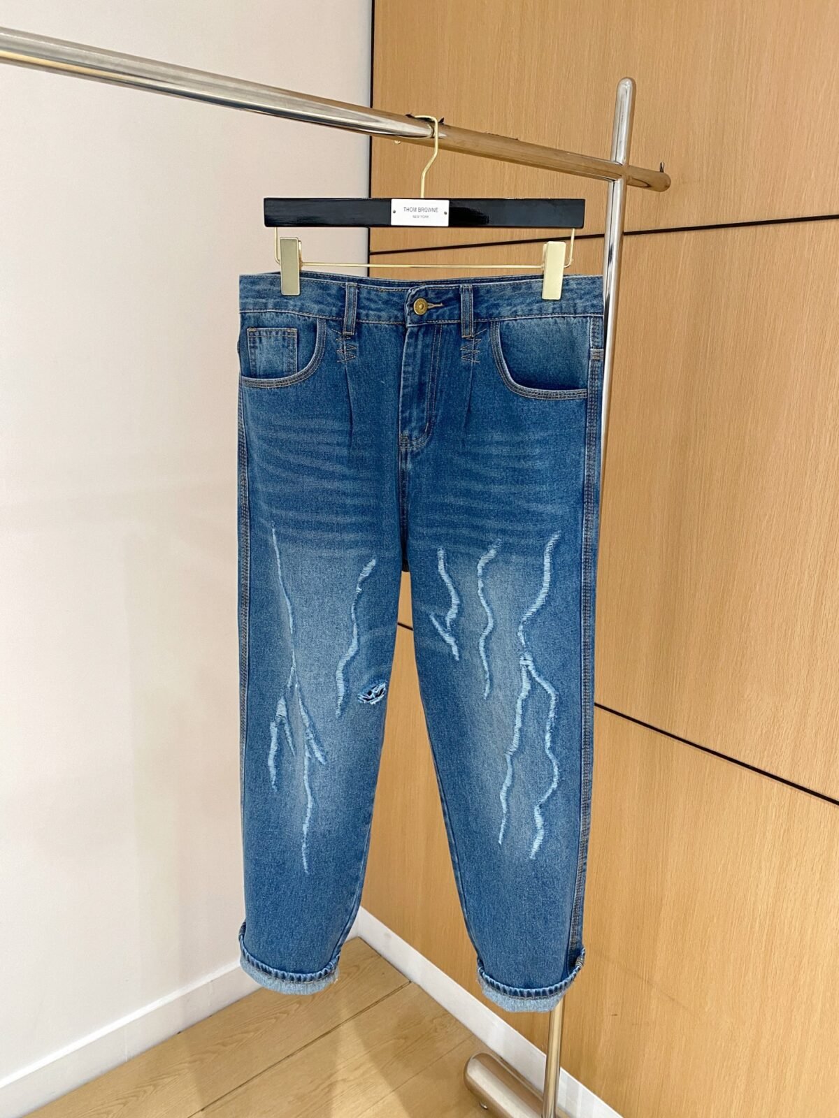 ⁦بنطلون جينز بربري للفصول الأربعة⁩ - الصورة ⁦1⁩