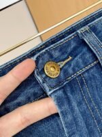 ⁦بنطلون جينز بربري للفصول الأربعة⁩ - الصورة ⁦6⁩