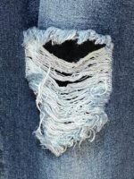 ⁦جينز فندي فور سيزونز⁩ - الصورة ⁦7⁩