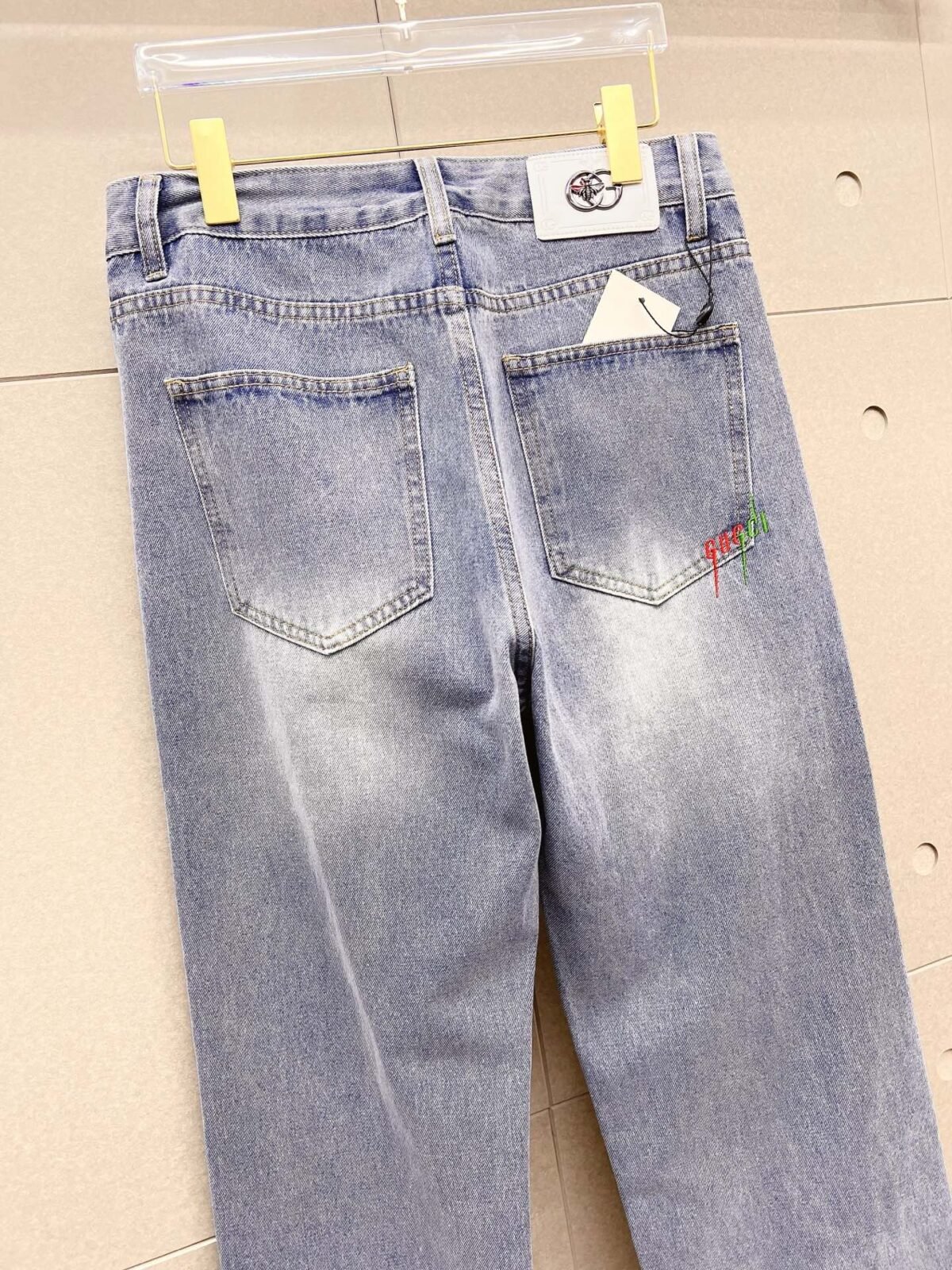 ⁦جينز غوتشي الرجالي العصري⁩ - الصورة ⁦4⁩