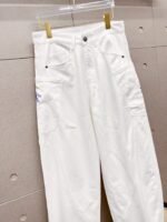 ⁦بنطال جينز رجالي أنيق من بربري⁩ - الصورة ⁦2⁩