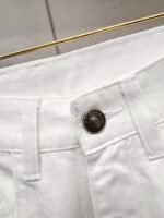 ⁦بنطال جينز رجالي أنيق من بربري⁩ - الصورة ⁦4⁩