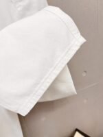 ⁦بنطال جينز رجالي أنيق من بربري⁩ - الصورة ⁦5⁩