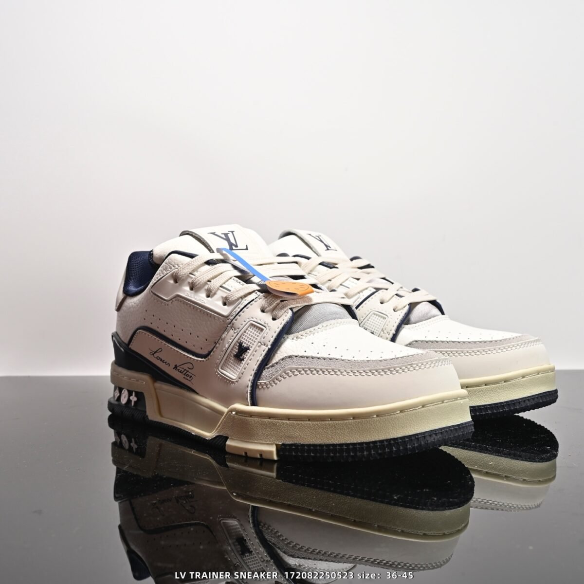 ⁦حذاء Louis Vuitton Trainer⁩ - الصورة ⁦5⁩