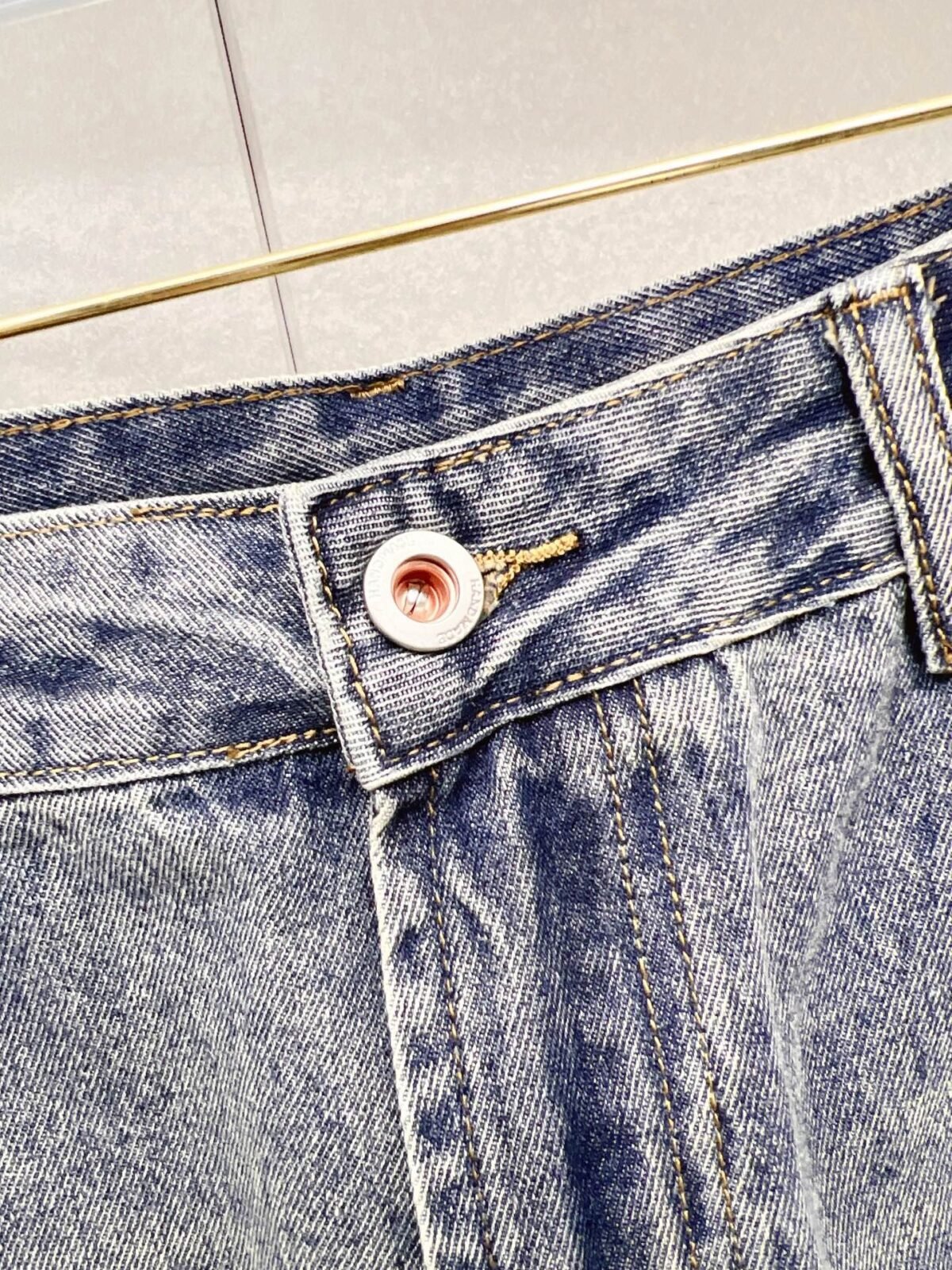 ⁦بنطال جينز برادا الرجالي العصري⁩ - الصورة ⁦4⁩