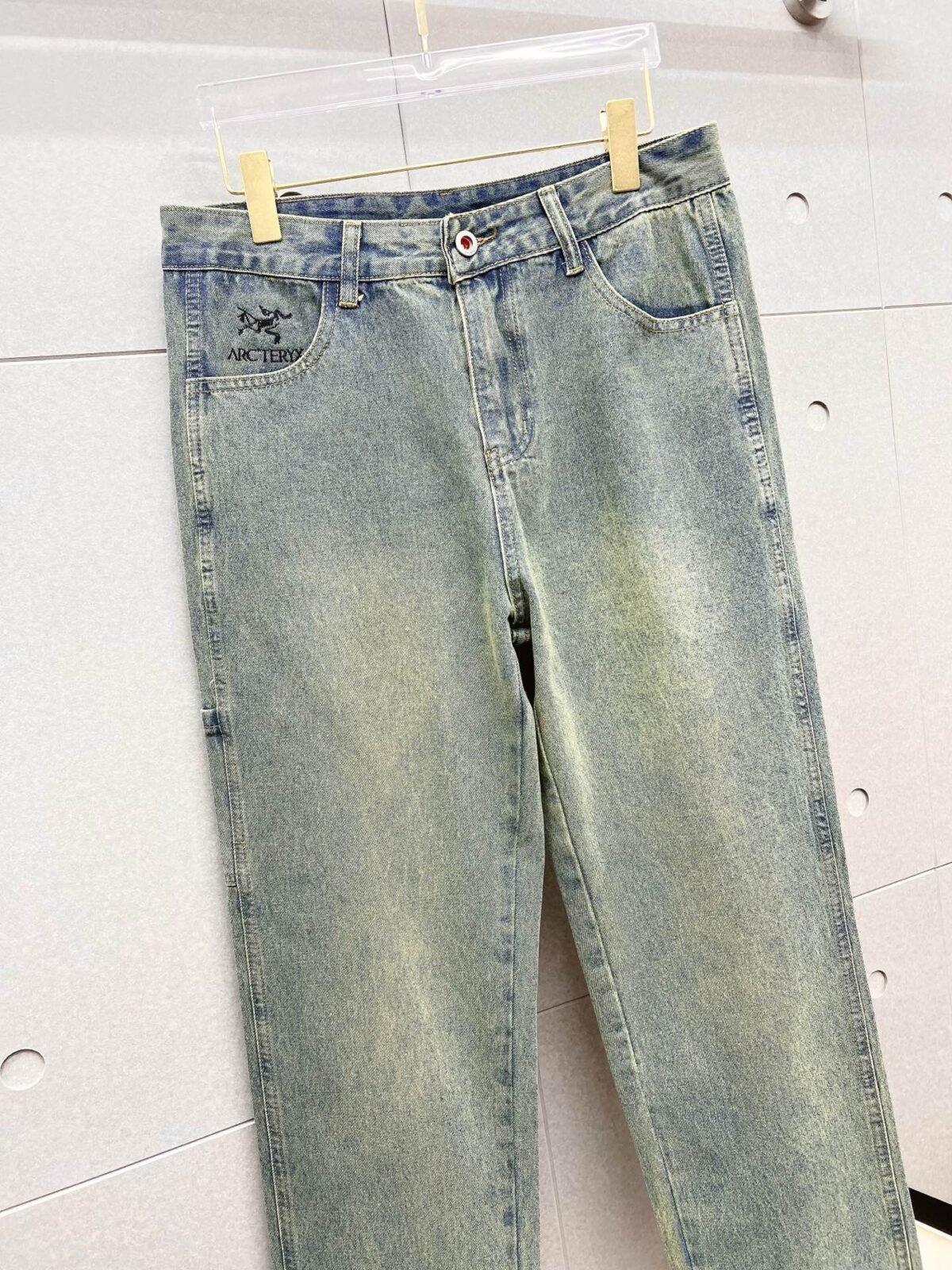 ⁦بنطال جينز رجالي عصري من أركتريكس⁩ - الصورة ⁦2⁩
