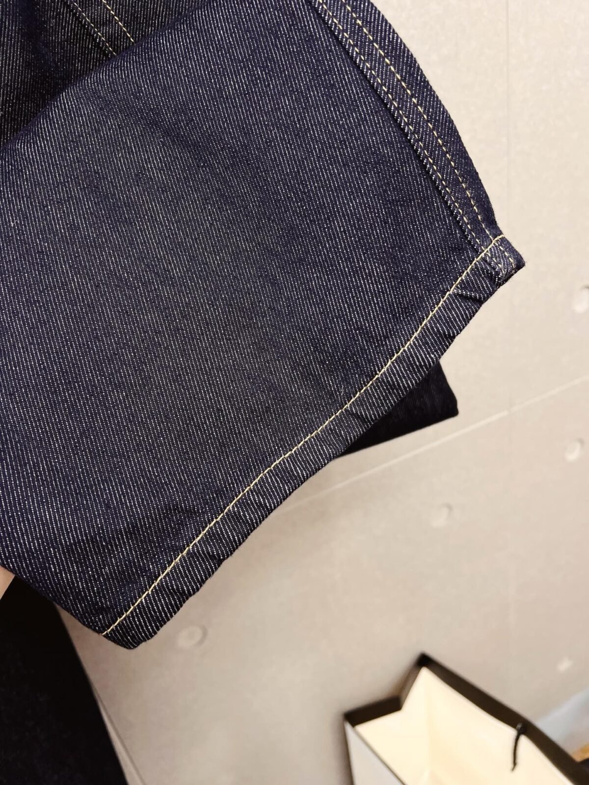 ⁦بنطال جينز رجالي عصري من بالنسياغا⁩ - الصورة ⁦7⁩