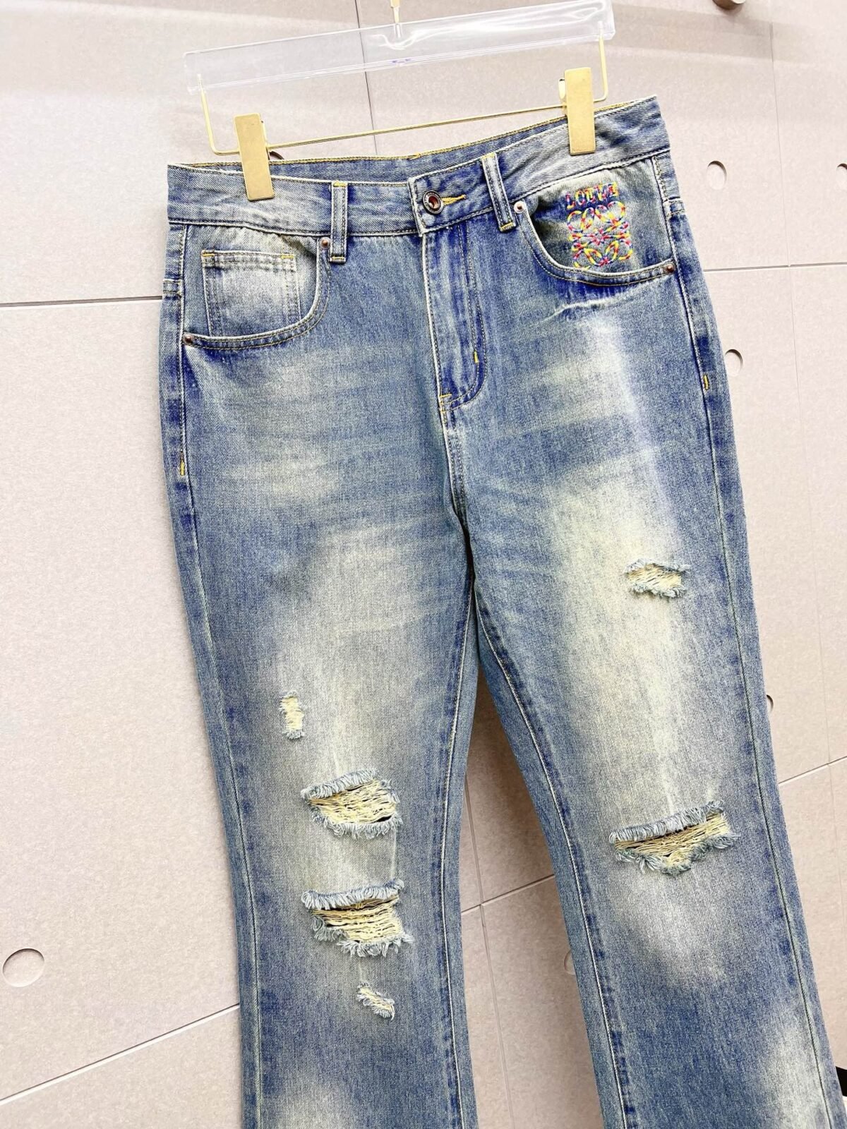 ⁦بنطال جينز رجالي عصري من لويفي⁩ - الصورة ⁦2⁩