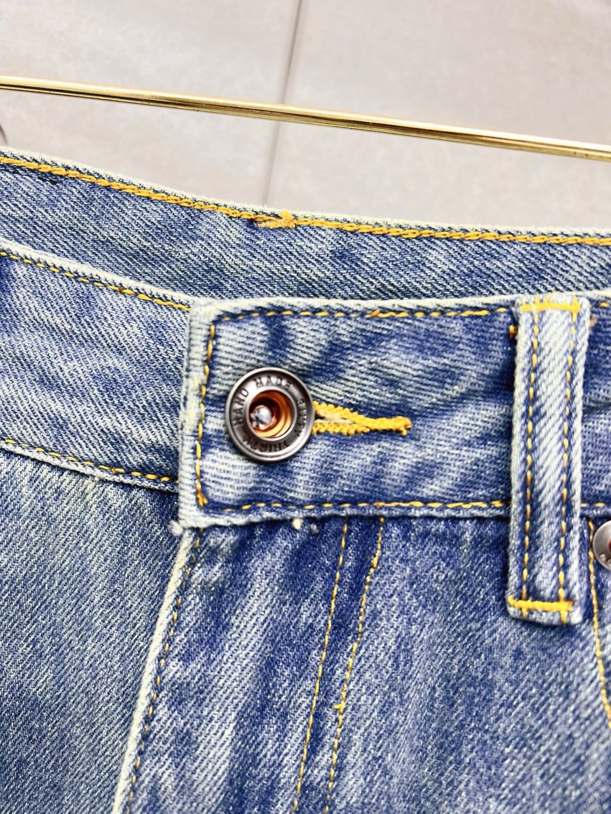 ⁦بنطال جينز رجالي عصري من لويفي⁩ - الصورة ⁦5⁩