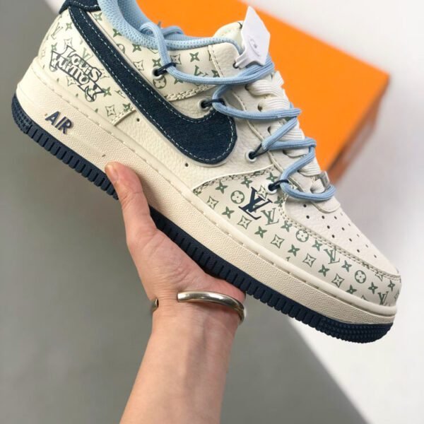 حذاء Nike Air Force 1 x Louis Vuitton