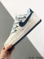 ⁦حذاء Nike Air Force 1 x Louis Vuitton⁩ - الصورة ⁦3⁩