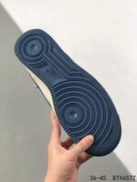 ⁦حذاء Nike Air Force 1 x Louis Vuitton⁩ - الصورة ⁦4⁩