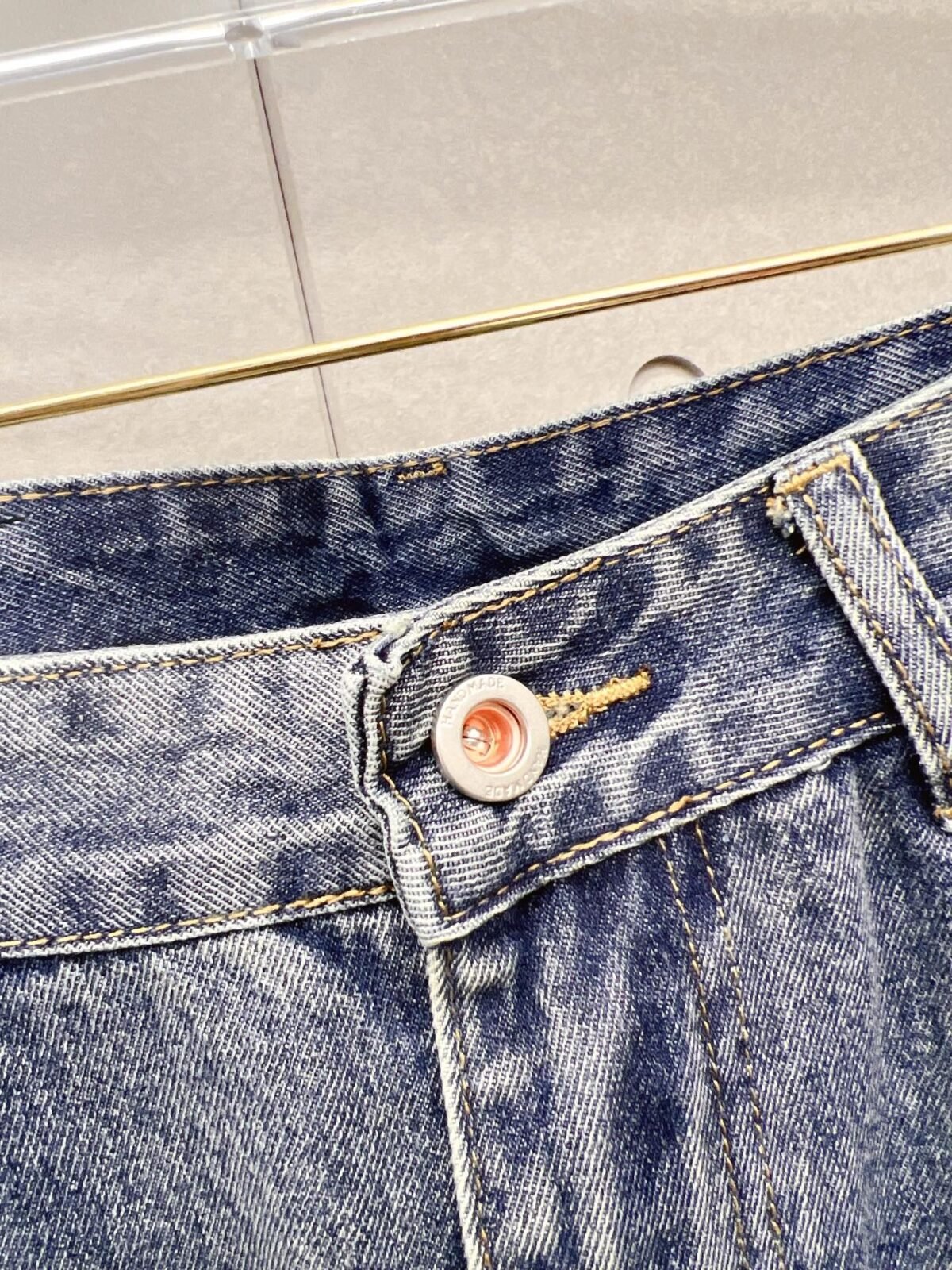 ⁦بنطال جينز رجالي عصري من LV⁩ - الصورة ⁦3⁩