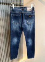 ⁦بنطال جينز رجالي كاجوال فاخر جديد من بربري⁩ - الصورة ⁦3⁩