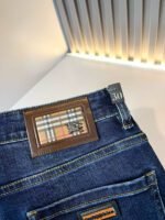 ⁦بنطال جينز رجالي كاجوال فاخر جديد من بربري⁩ - الصورة ⁦7⁩