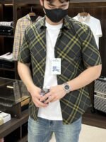 ⁦قميص بربري كاجوال بأكمام قصيرة⁩ - الصورة ⁦3⁩