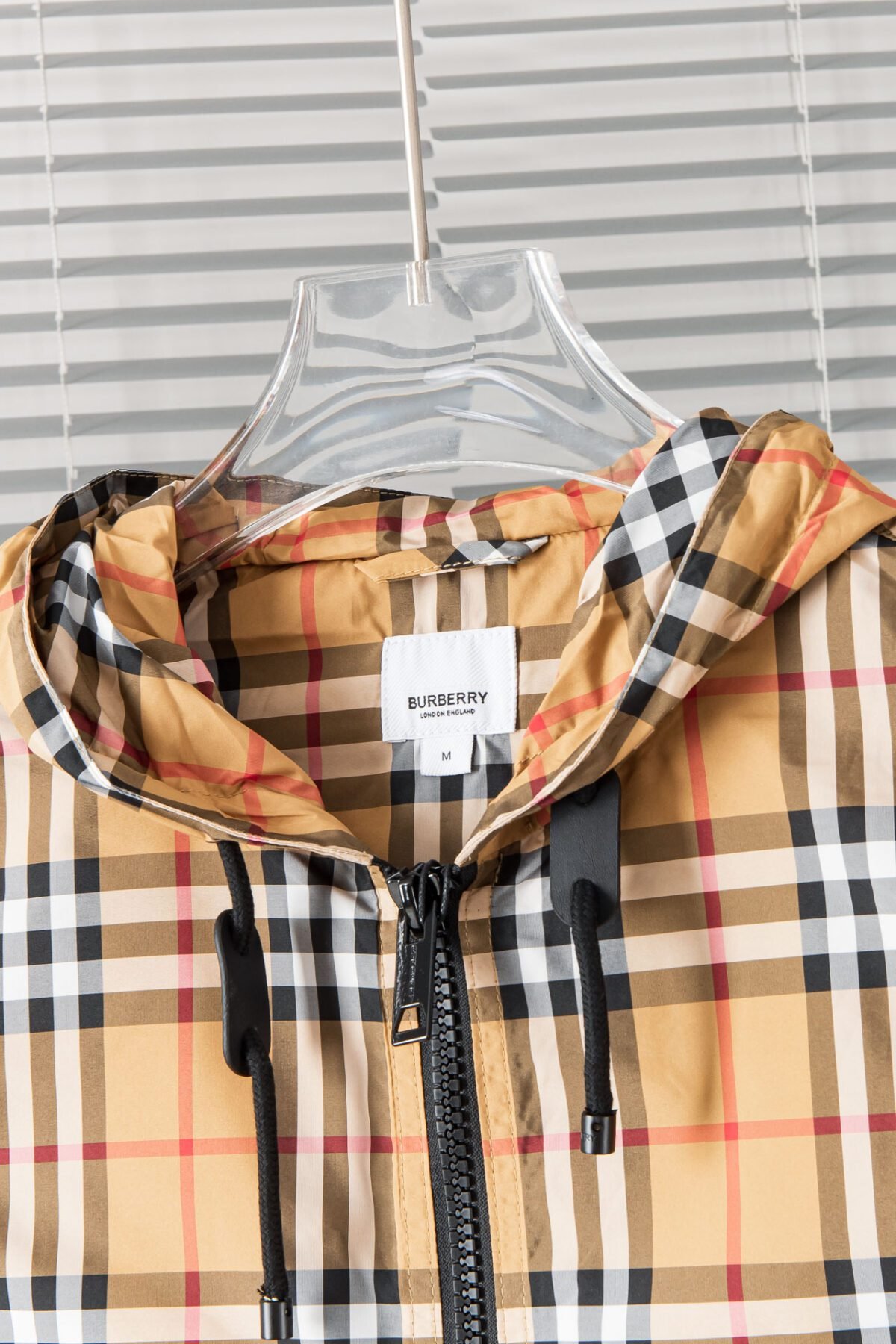 ⁦جاكيت بربري الجديد بغطاء رأس وسحاب مقاوم للماء⁩ - الصورة ⁦4⁩