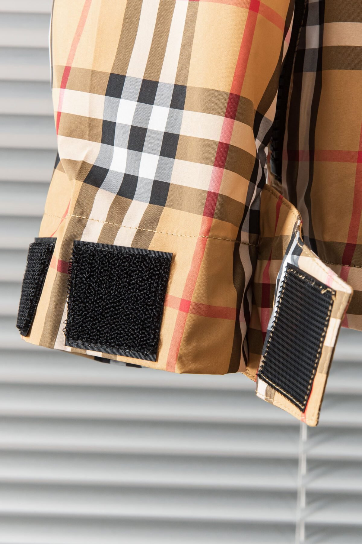 ⁦جاكيت بربري الجديد بغطاء رأس وسحاب مقاوم للماء⁩ - الصورة ⁦7⁩