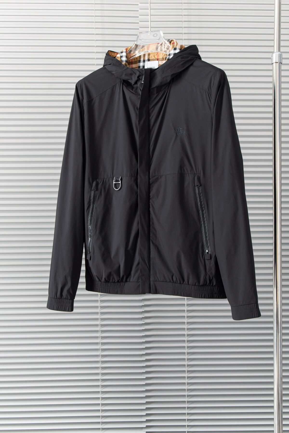 ⁦جاكيت بربري الجديد بغطاء رأس وسحاب مقاوم للماء⁩ - الصورة ⁦1⁩