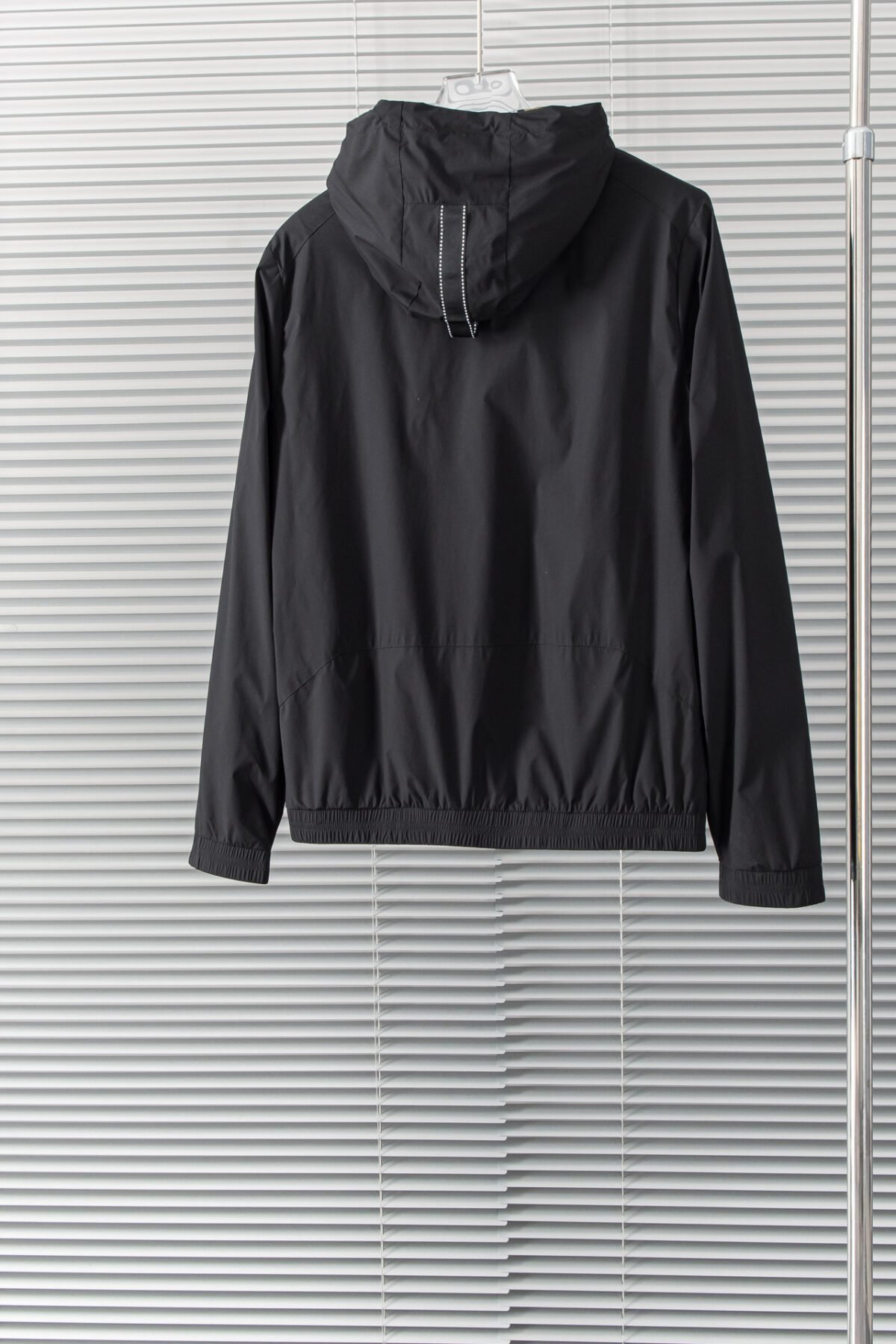 ⁦جاكيت بربري الجديد بغطاء رأس وسحاب مقاوم للماء⁩ - الصورة ⁦2⁩